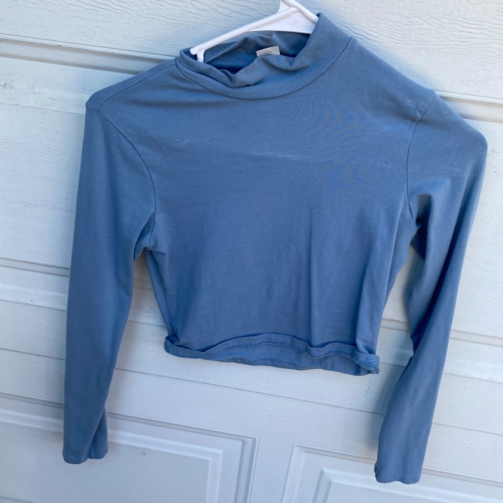 H&M long sleeve cropped mock neck